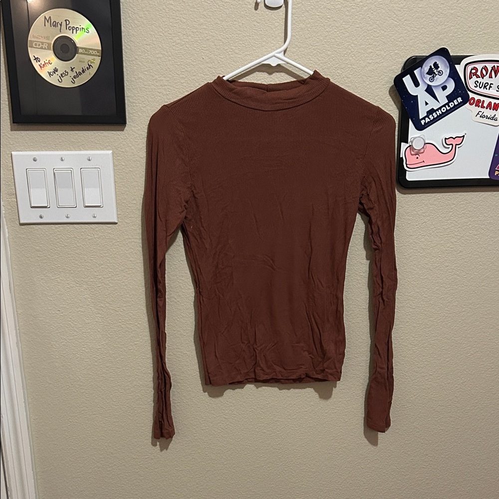 Timing Women's Long Sleeve Ribbed Top - Rust